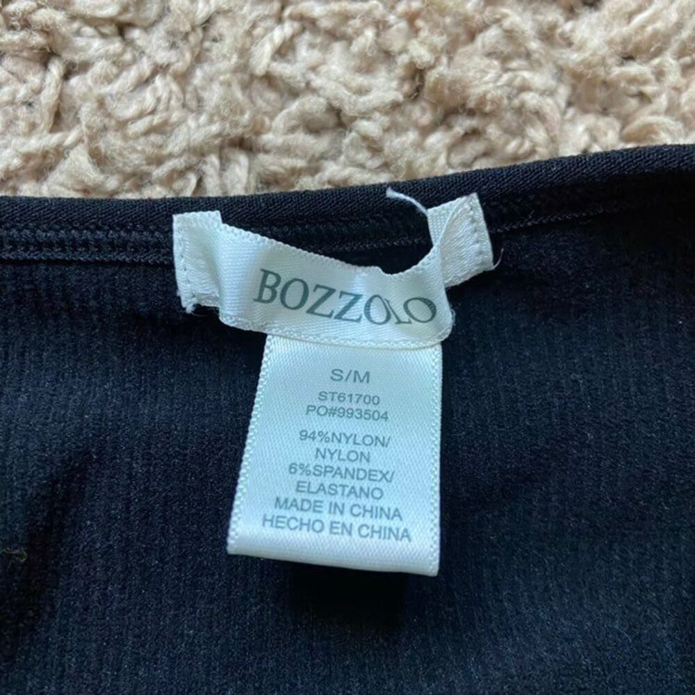 Bozzolo Solid Backless Crop Halter Top - Picture 5 of 5